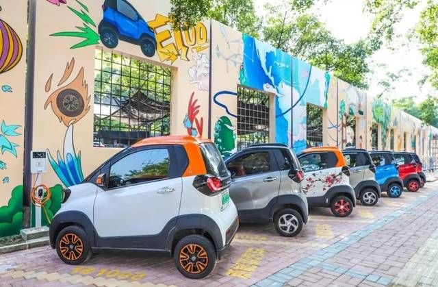 赛麟迈|网上“约架”媒体人,赛麟迈迈仍难改“老年代步车”形象