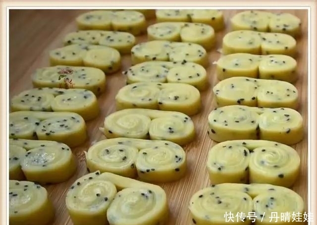 零食|最近孩子爱上吃一零食,几块钱做一大盘,不炸不蒸,营养又美味