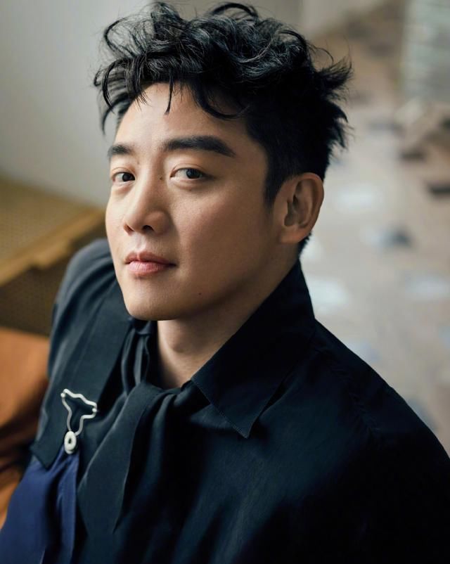  赢家|郑恺成《奔跑吧》最大赢家，发文回忆跑男100期，有血有泪有故事