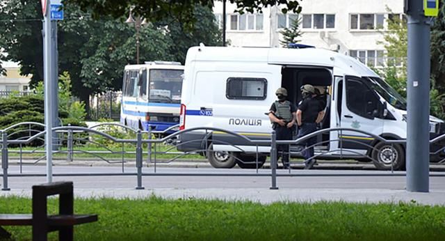 乌克兰|乌克兰卢茨克劫持公交车的男子释放了人质