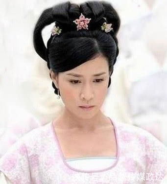 出生|他在冷宫出生，吃了6年“百家饭”历尽坎坷，17岁成为君王！