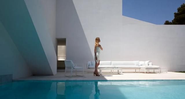 太美|太美了,白色极简主义别墅