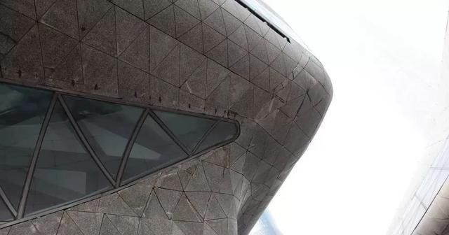 悲剧|设计再牛,也会翻车!扎哈、赖特、柯布西耶的“悲剧”