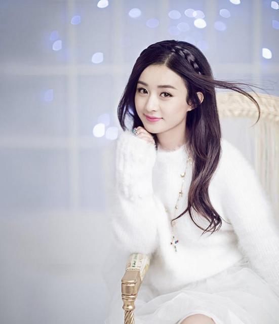  嘉宾|赵丽颖录制《中餐厅4》被粉丝跟拍，据了解还有一位神秘女嘉宾被邀参加节目