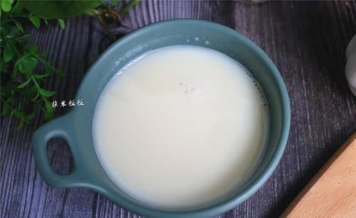  饮料|三伏天别喝饮料了，学87岁奶奶做豆浆，清热去火，营养好喝