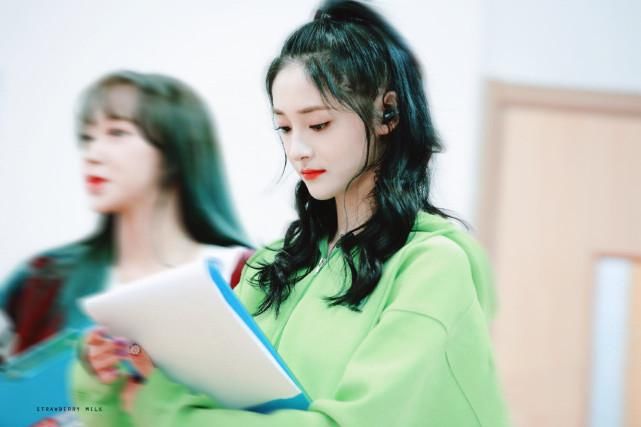  携手|内地版《想见你》将翻拍，陈立农周洁琼携手，是否能演绎经典