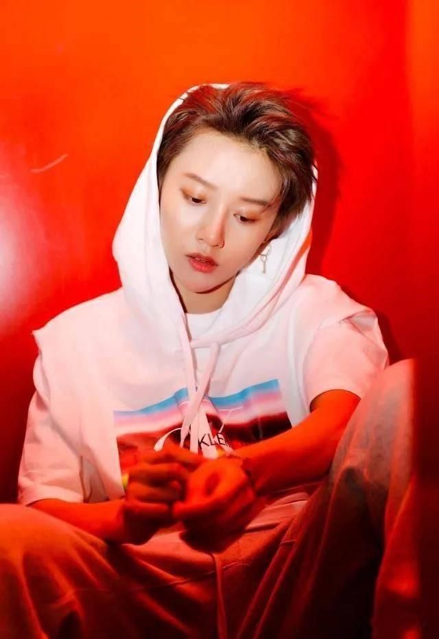  THE9|THE9资源分配不均？《超闪的夏天》全新MV曝光，只有三人出镜