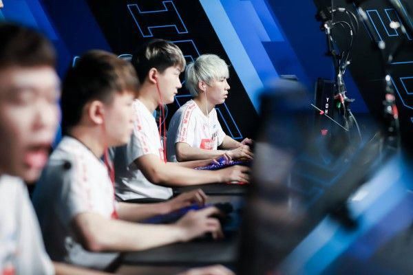  实力|最后的华尔兹，WE错失好局止步季后赛