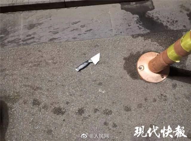  吓人|吓人！夫妻吵架从29楼扔菜刀，险砸中路人