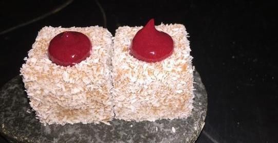 体验|亲临体验全澳最著名法国餐厅,品17道菜,赏55层美景,就餐3小时