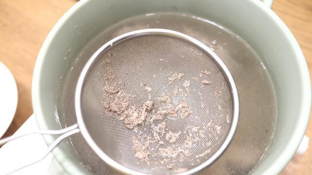  白萝卜|适合三伏天的2道爽口汤，自带鲜甜，除了盐，其它调料都是多余的