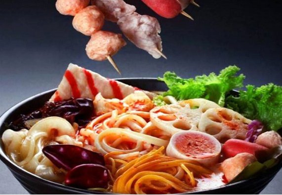 快试|还在买麻辣烫吃，快试着自己做吧，超级简单