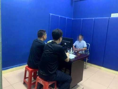  民警|假民警一人分饰七角 痴情女友被骗21万元才醒悟