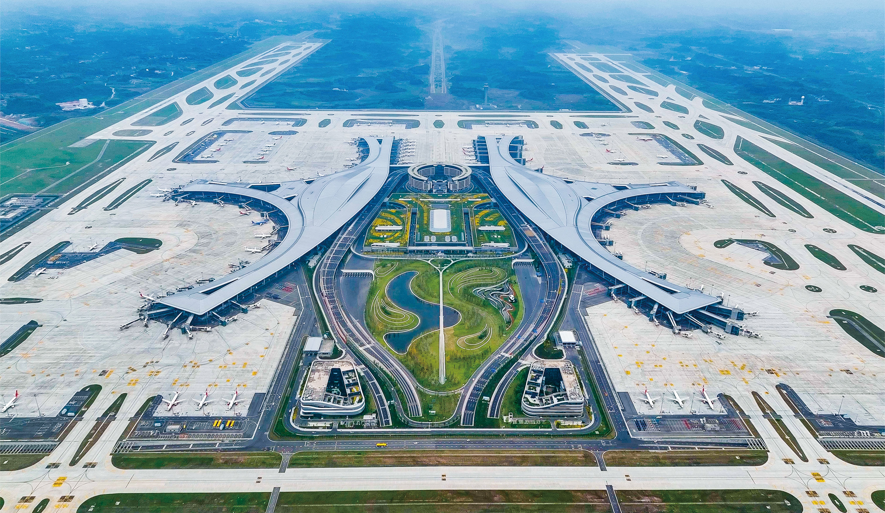成都国际航空枢纽年旅客吞吐量突破7000万人次