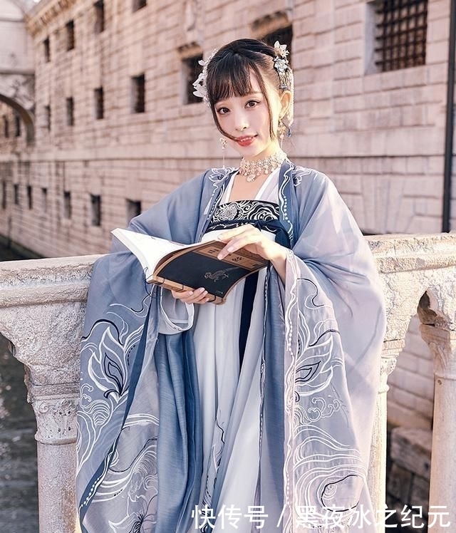  韵味|女生怎么穿“汉服”才好看？注意这几点，既有韵味又显高