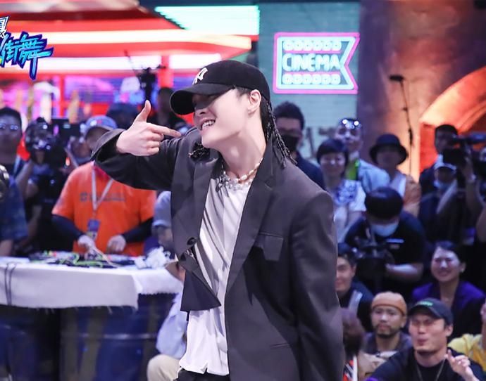 battle|《街舞3》张艺兴在队长battle中,为何会赢王一博王嘉尔钟汉良?