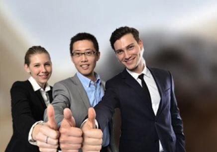 主管领导|向公司老板敬酒不知说啥?这三点教给你,老板不重用你都难