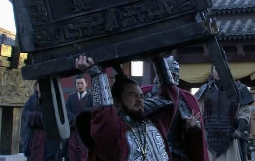 古人|古人为何动不动就举鼎？一个鼎几百公斤，他们真能举得起来吗？