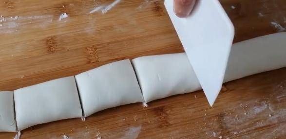  面团|香喷喷的芝麻球，又甜又软的糯米，赶快去做吧