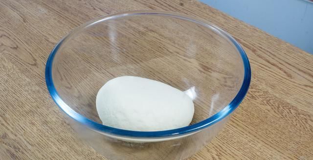  做法|红豆饼不一样的做法，外面根本买不到，简单又好吃，4分钟就出锅