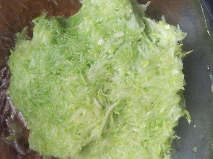  好吃|天热吃饺子，这个馅最合适，比韭菜鸡蛋的还好吃，才一块五一斤