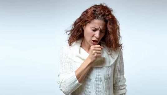  肺气肿患者|肺气肿不注意，3大并发症让人头疼，3个解决办法