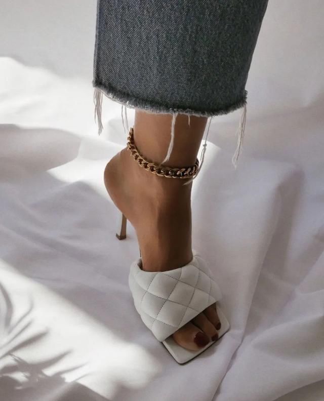  夏季|这条夏季限定的脚链，再不戴就晚了！