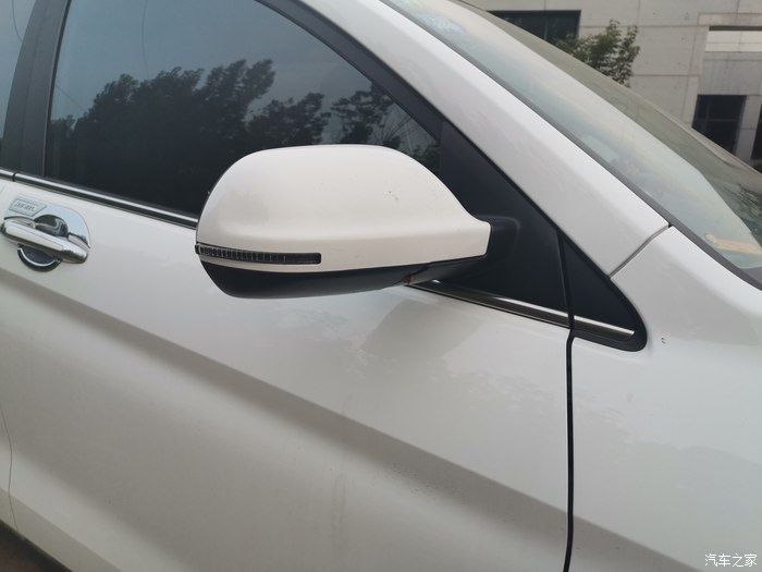  用车|颜值出众，空间宽敞，配置丰富，油耗不高，家庭用车首选哈弗M6！