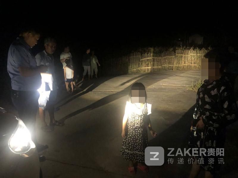  不料|家门口来了一只可爱的小猫，小女孩追出去玩，不料迷路了……