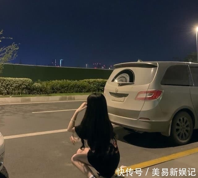 郁郁寡欢|杨清柠爱得太卑微!直言为了等毛宸宸回复消息,每天都是郁郁寡欢