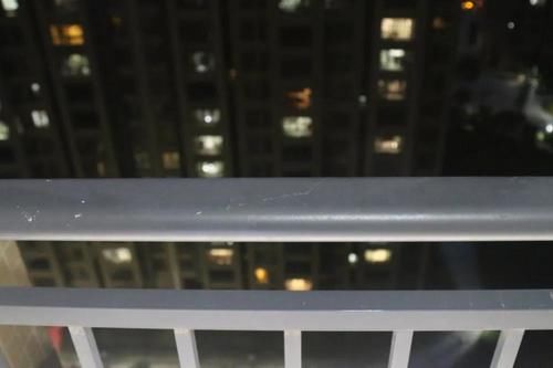  小区|一小区天降自行车险些砸人：9岁男孩被绊倒从18楼泄愤扔下