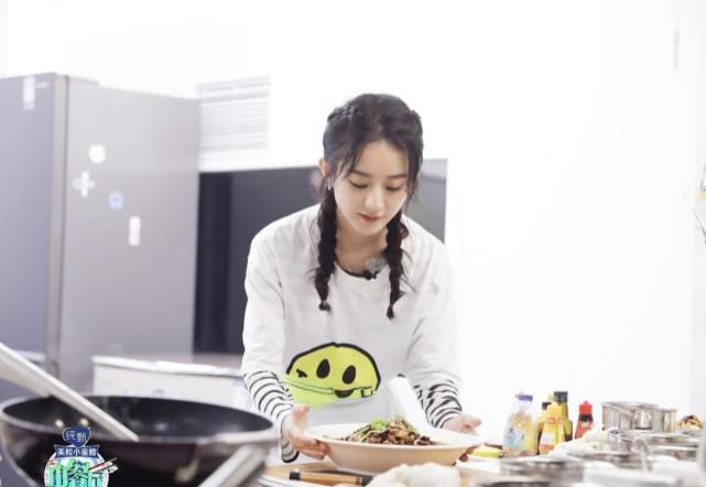 鸡蛋里挑|她又不是完美人设,鸡蛋里挑骨头未免太过了吧?