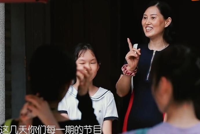  综艺节目|《中餐厅》有没有剧本？黄晓明赵丽颖去揽客，受邀者一句话真相了