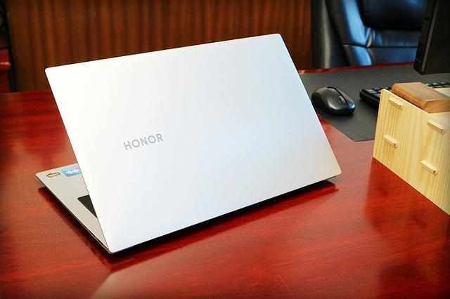  评测|荣耀MagicBook Pro 锐龙版2020全面评测：轻薄全能 实力Yes