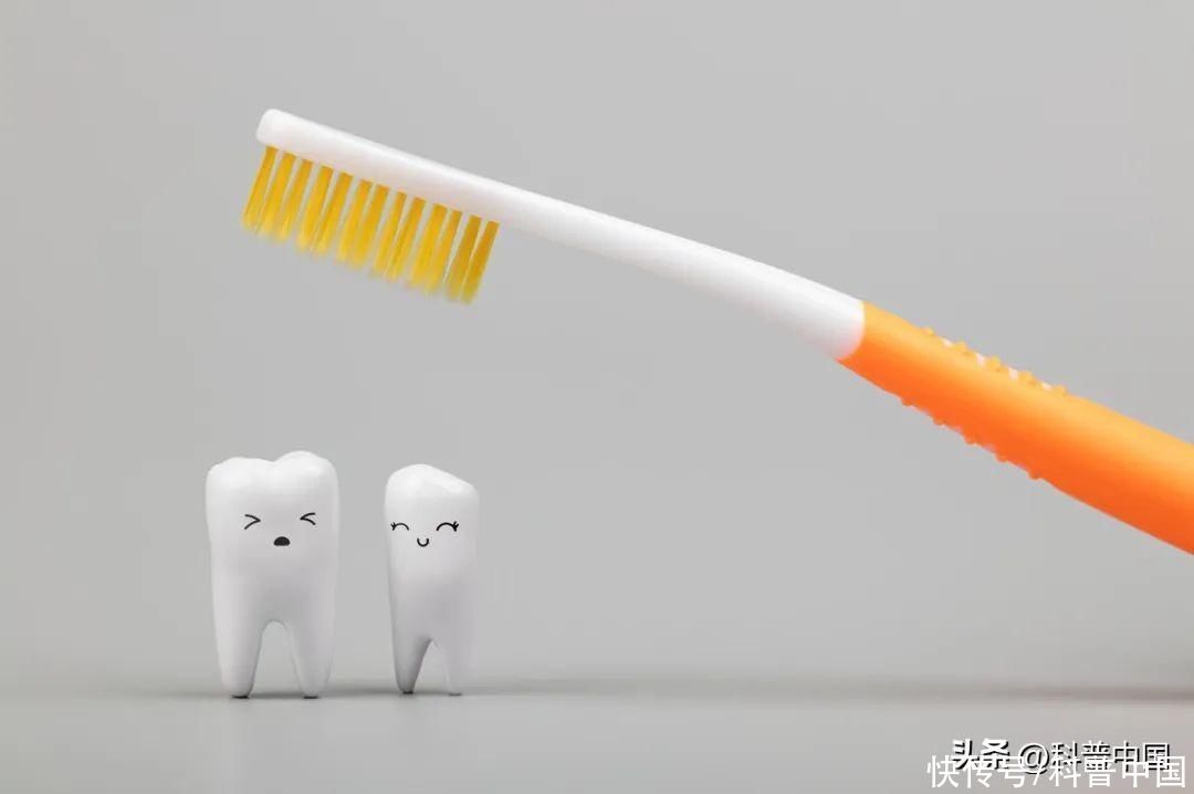 不好好刷牙真的小心老年痴呆(不好好刷牙，真的小心老年痴呆！)