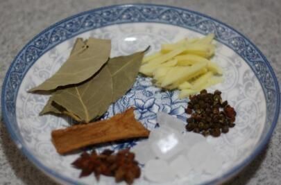  美味|一口红烧肉，吃出不同地方习俗的独特口感与美味