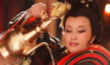 李治|江湖郎中要在皇上脑门插金针，以为能飞黄腾达，结果差点没命