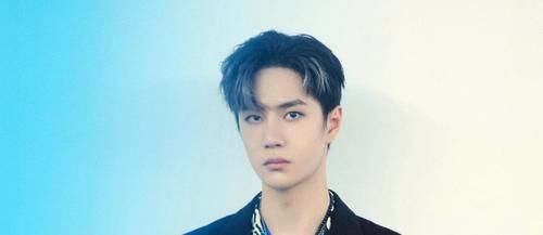  打歌|工具人？王一博被曝遭杜华蹭热度，为打歌节目引流导致粉丝不满