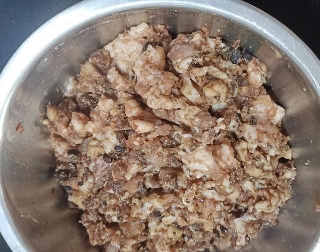 在家|教你在家烙肉饼,皮酥肉嫩层又多