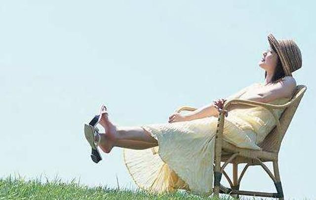 喝酒|忠告：晨起3个行为，比喝酒更伤肝，依然有很多男性“明知故犯”