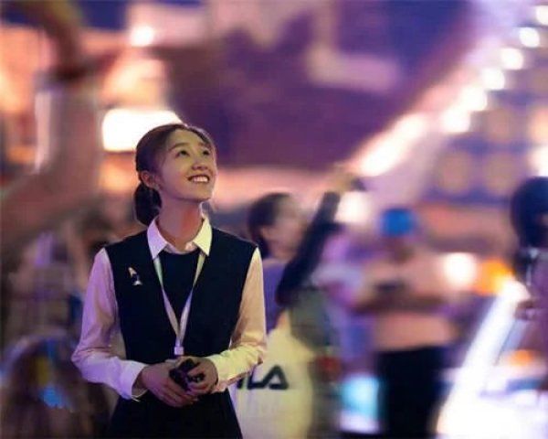  居然|《三十而已》中的林有有，居然是女团成员，可惜错过了“青2”