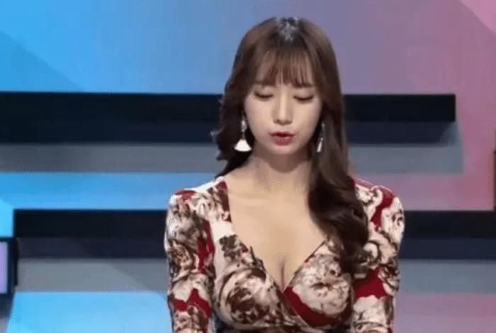  朝鲜|“韩国朝鲜”天气预报女主持人的对比，为了“收视率”真是不择手段