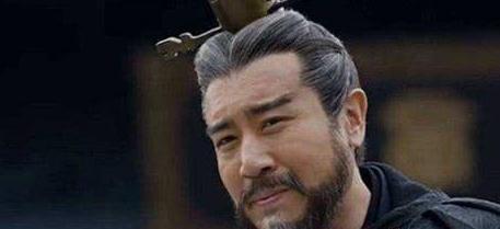 兄弟|此人本想投靠刘备，却被赵云一枪刺死，刘备子龙兄弟来了！