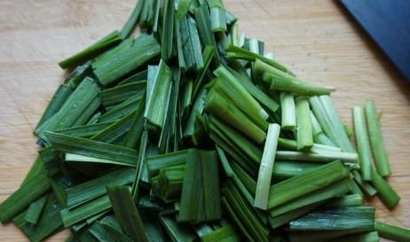 韭菜|韭菜炒鸡蛋,有人先炒韭菜,有人先炒鸡蛋,顺序错了,难怪不好吃