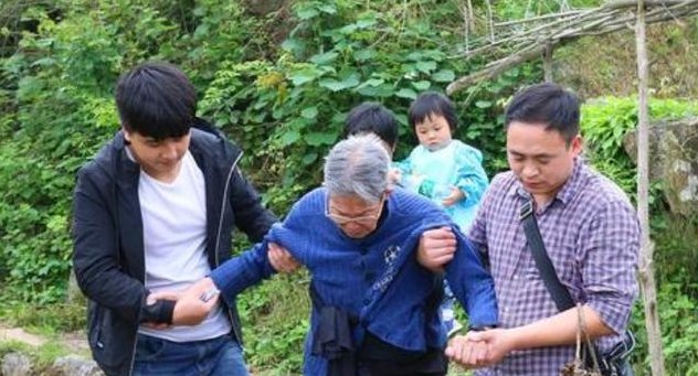 儿女|9旬孤寡老人，14年花26万为自己修墓，内藏机关暗器防盗墓贼