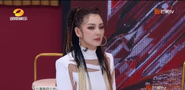  乘风破浪|乘风破浪的姐姐：孟佳被cue出来当队长，一时兴起还是脚本为知？