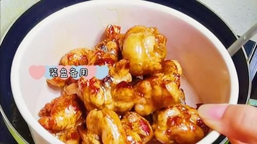  自制|好吃到停不下来的花椒鸡，又麻又辣，配一口自制咸菜，绝了！