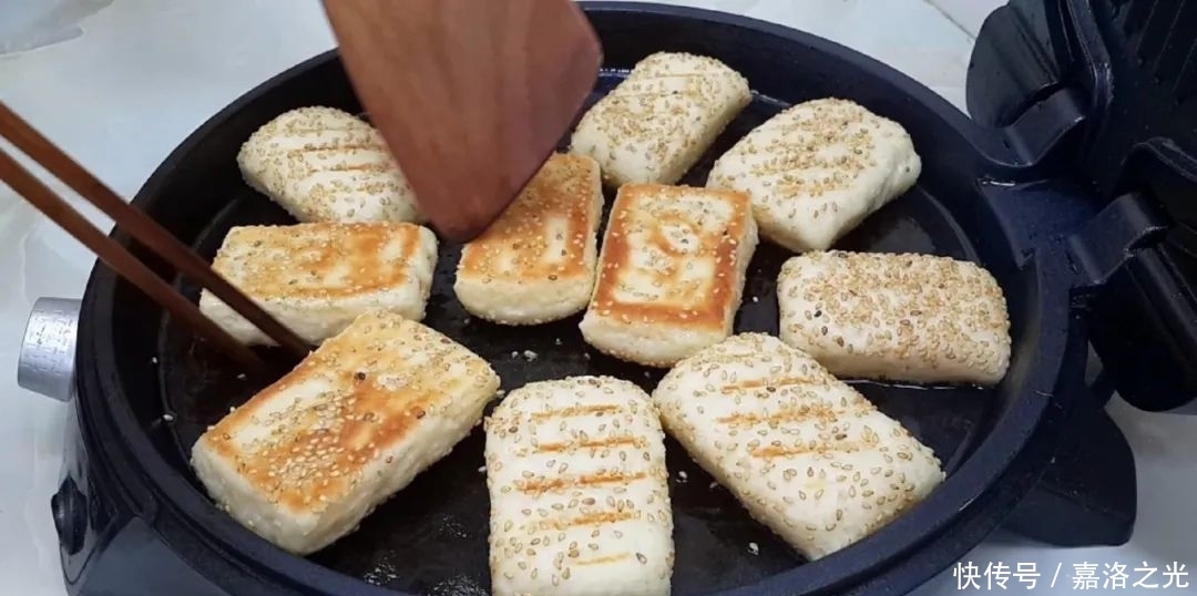 面包|2个鸡蛋,1碗面,不用蒸不用烙,比面包松软香甜,吃过就念念不忘