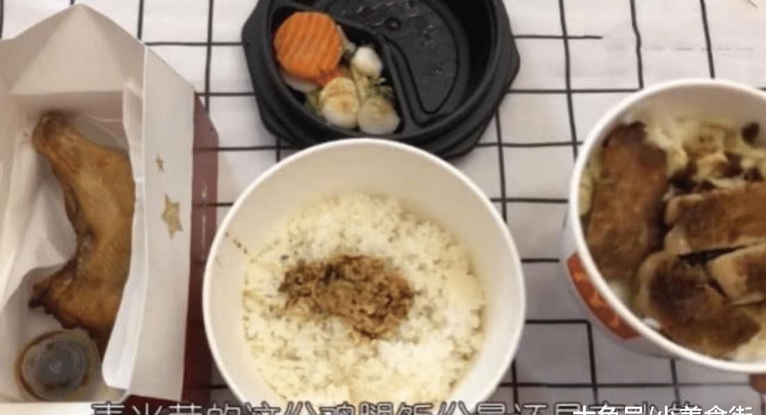 更有良心|肯德基和麦当劳谁良心对比两家“鸡腿饭”,网友被坑好多年