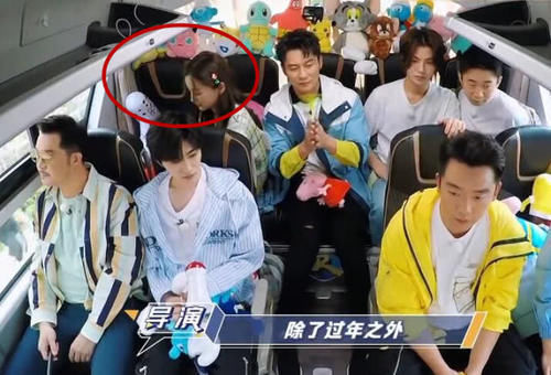 节目组|成员们在玩游戏,谁注意baby在干嘛难怪节目组不给单人镜头